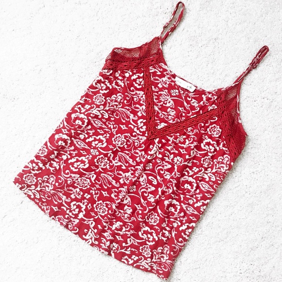 Urban Outfitters Tops - Urban Outfitters Staring At Stars Floral Cami Tank